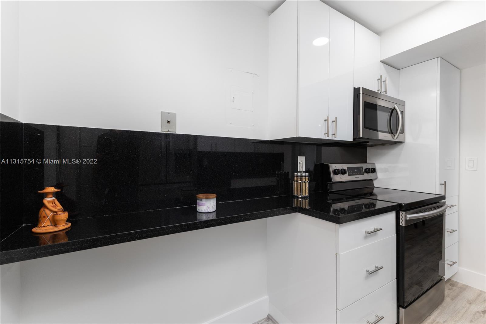 8530 Byron Ave Unit: 307