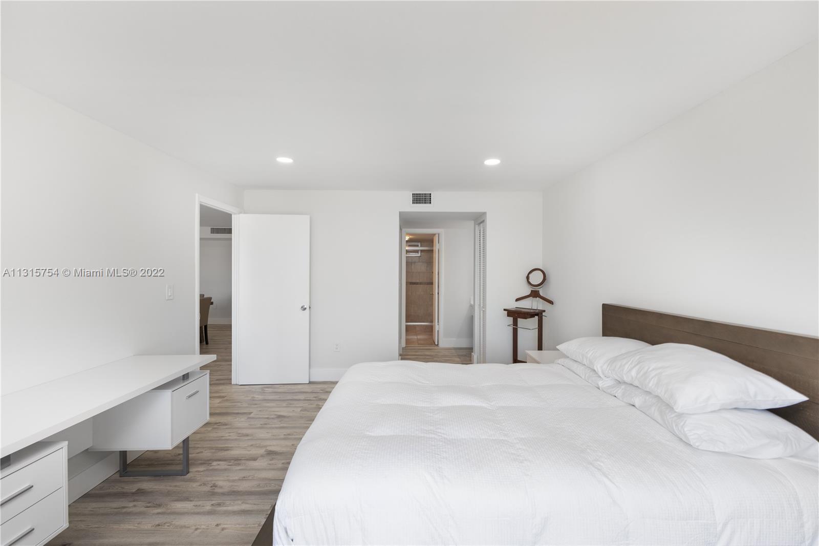 8530 Byron Ave Unit: 307