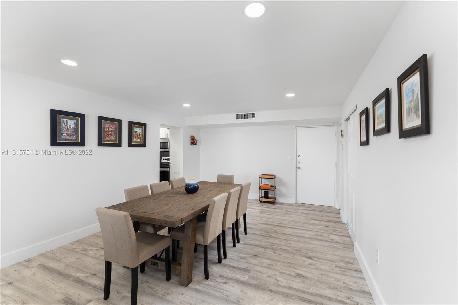 8530 Byron Ave Unit: 307