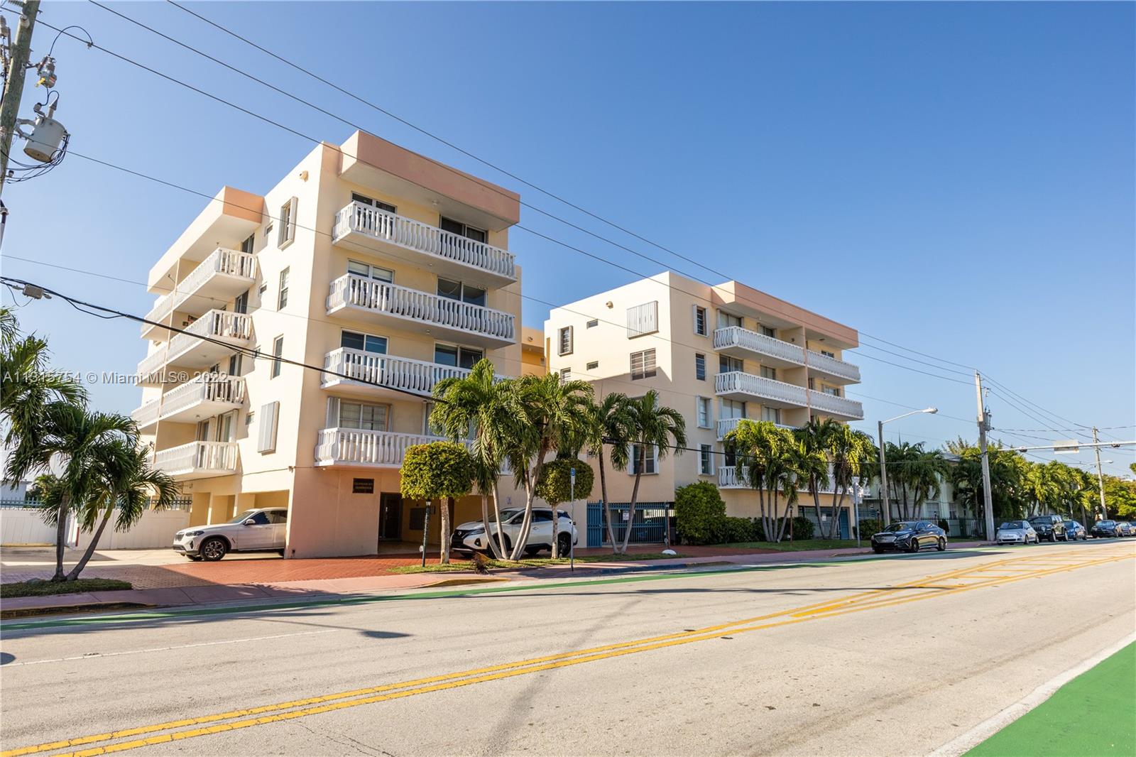 8530 Byron Ave Unit: 307