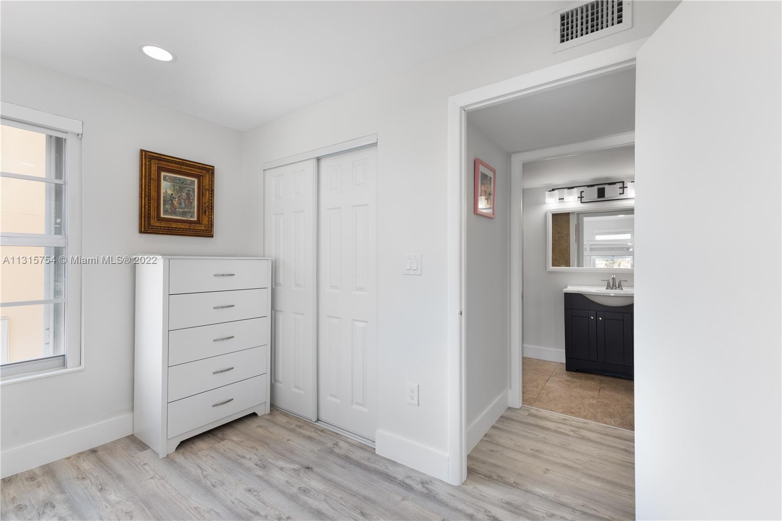 8530 Byron Ave Unit: 307