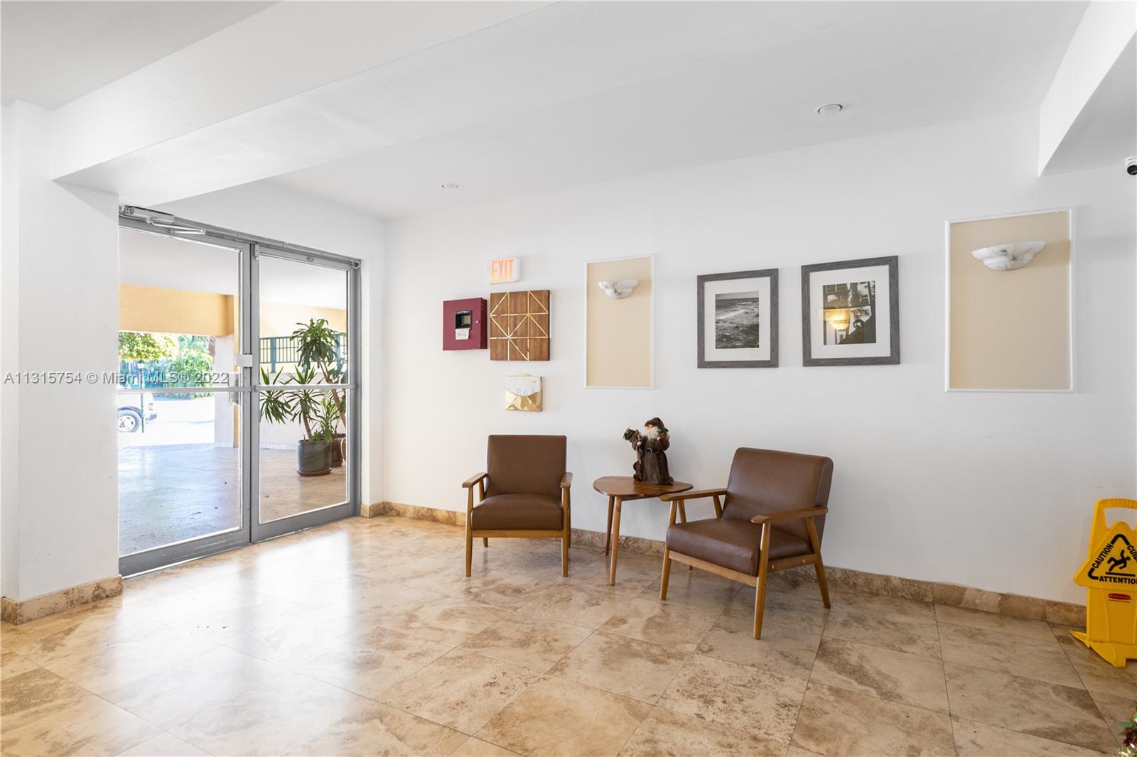 8530 Byron Ave Unit: 307