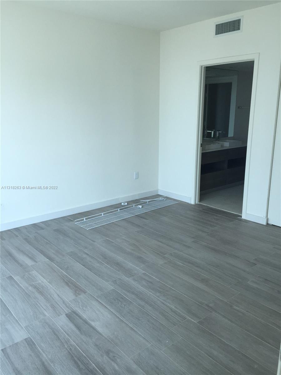 1100 S Miami Ave Unit: 2702