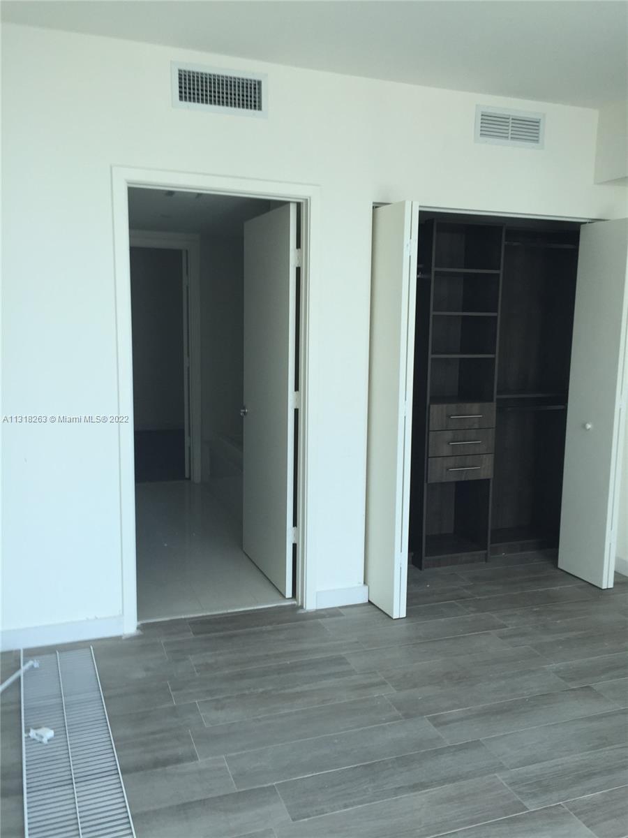 1100 S Miami Ave Unit: 2702