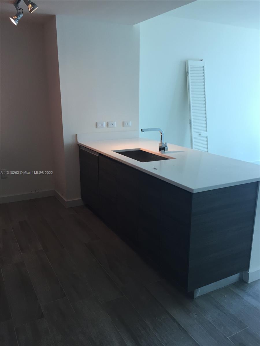 1100 S Miami Ave Unit: 2702