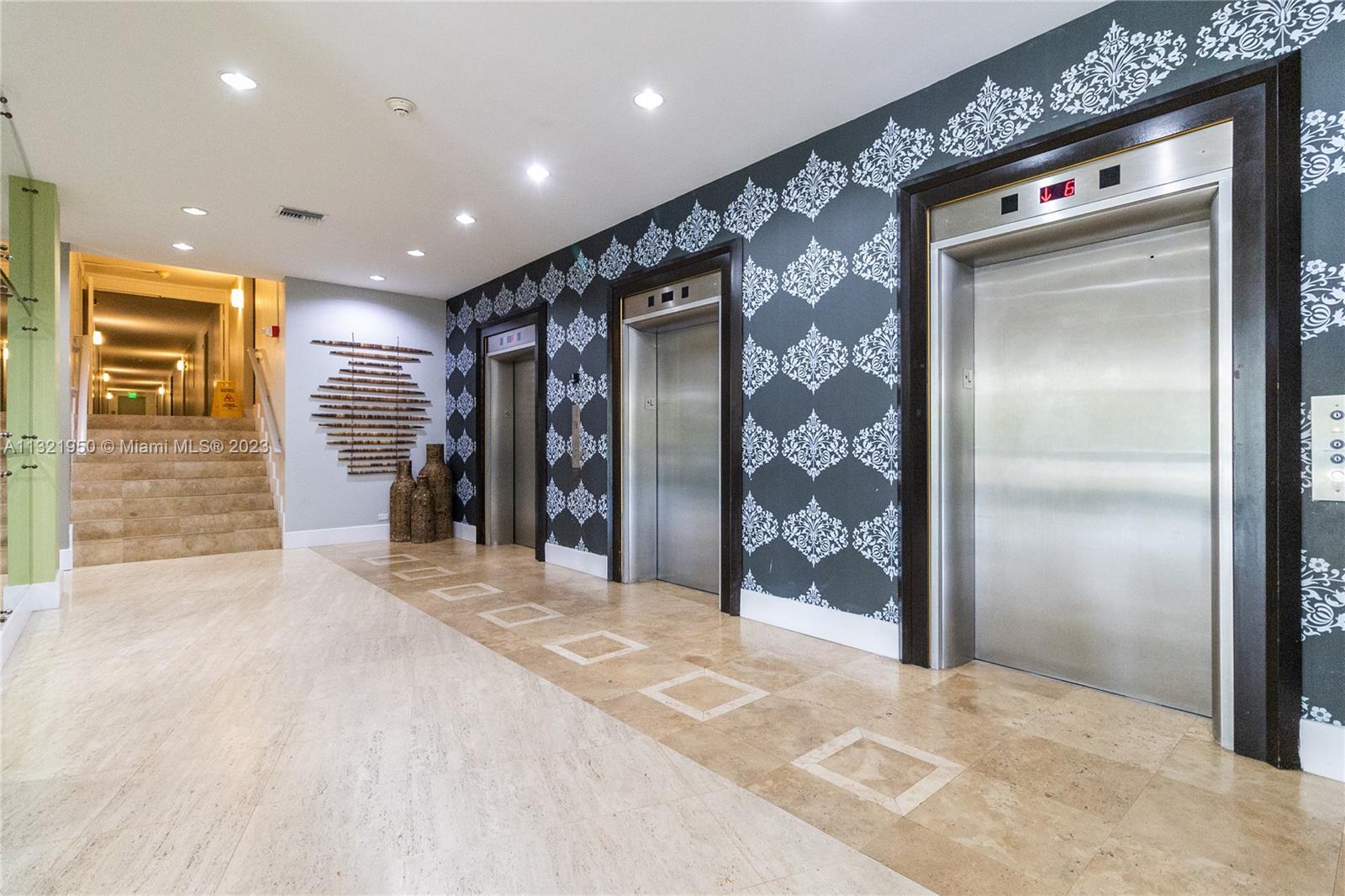 7441 Wayne Ave Unit: 7D