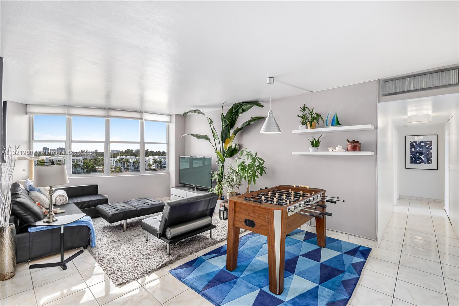 7441 Wayne Ave Unit: 7D