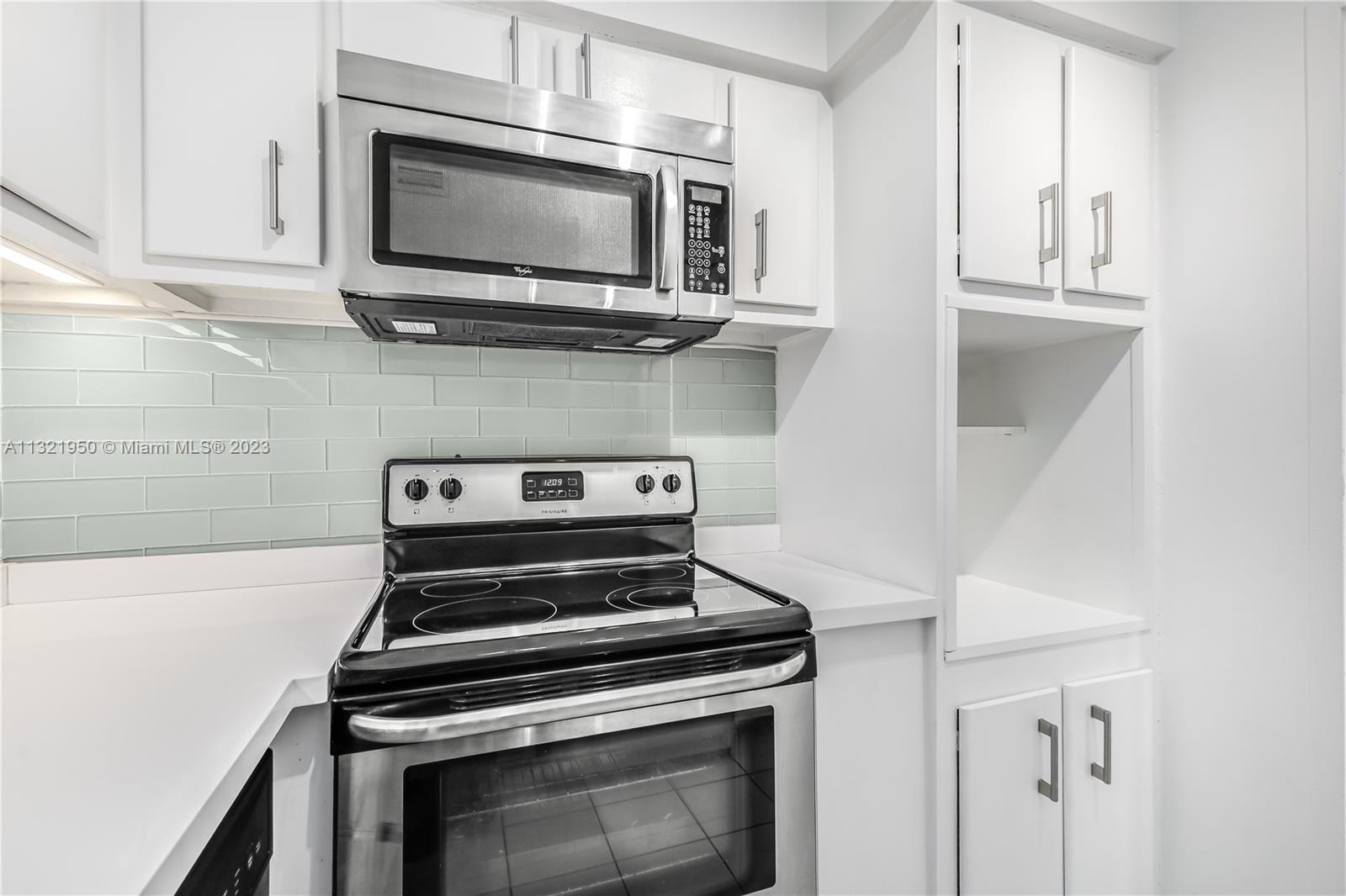 7441 Wayne Ave Unit: 7D