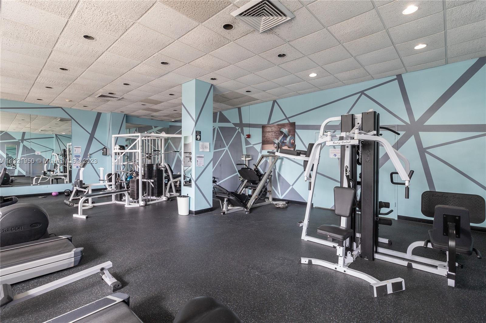 7441 Wayne Ave Unit: 7D