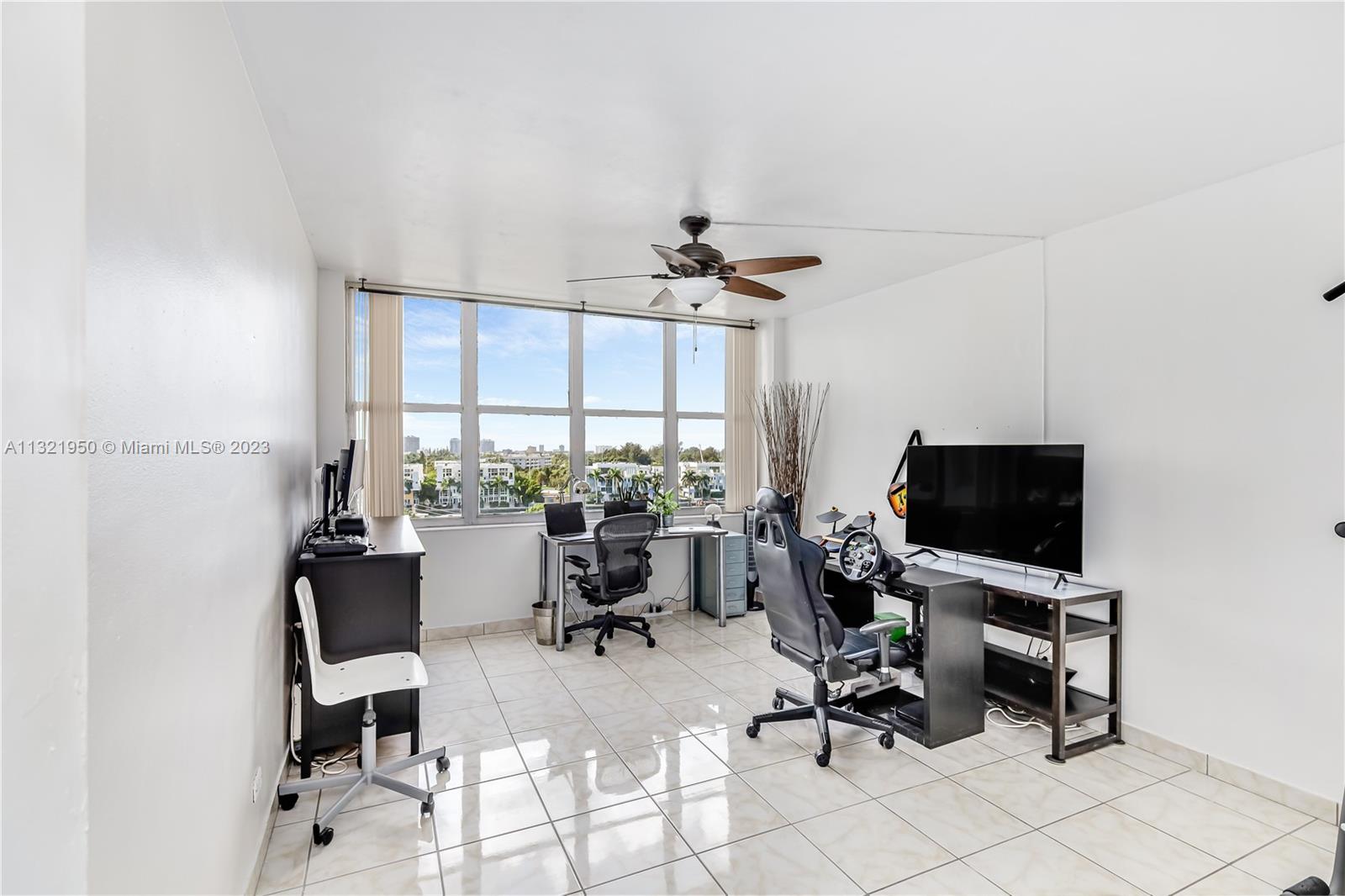 7441 Wayne Ave Unit: 7D