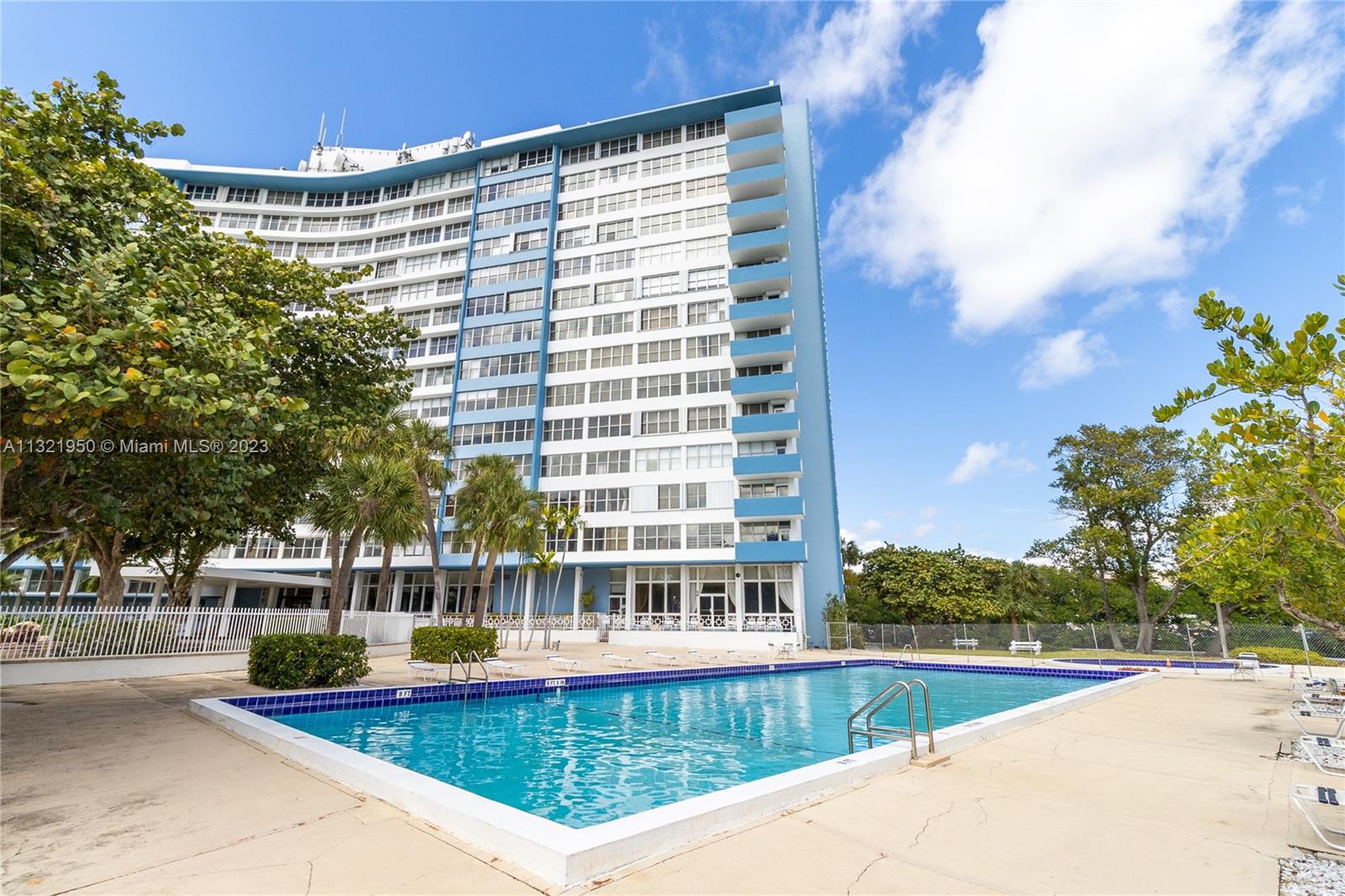 7441 Wayne Ave Unit: 7D