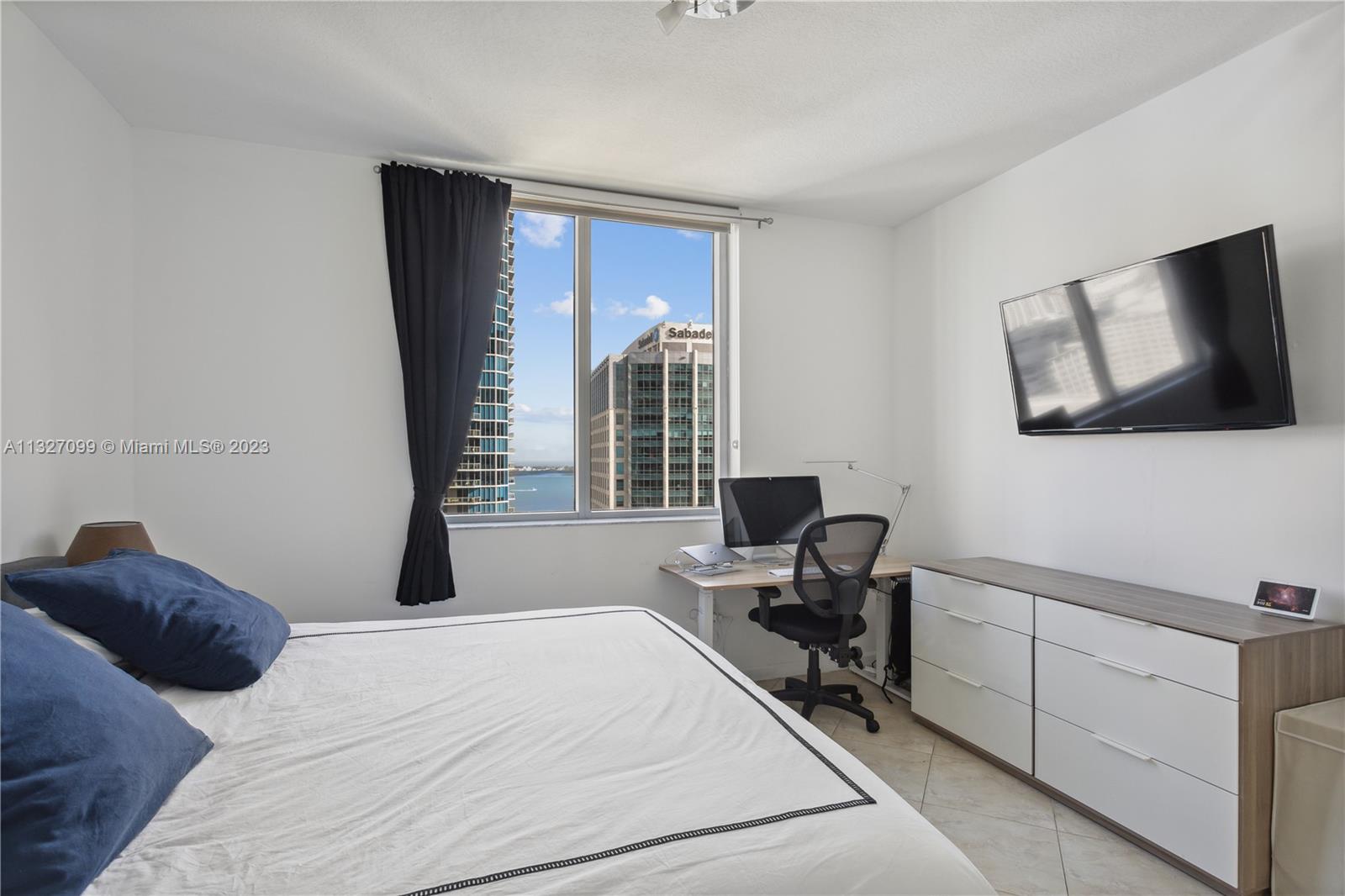 1060 Brickell Ave Unit: 2903