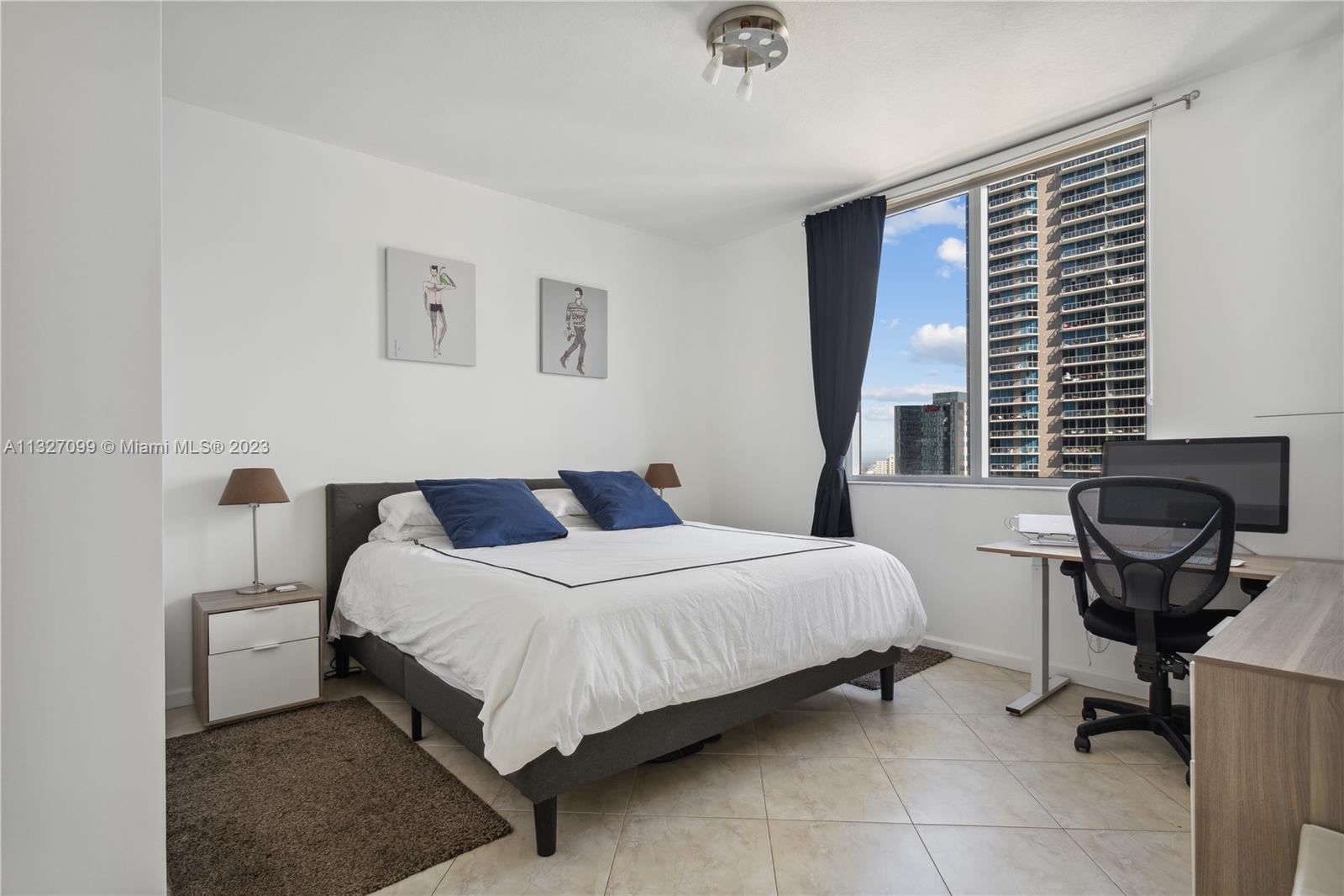 1060 Brickell Ave Unit: 2903