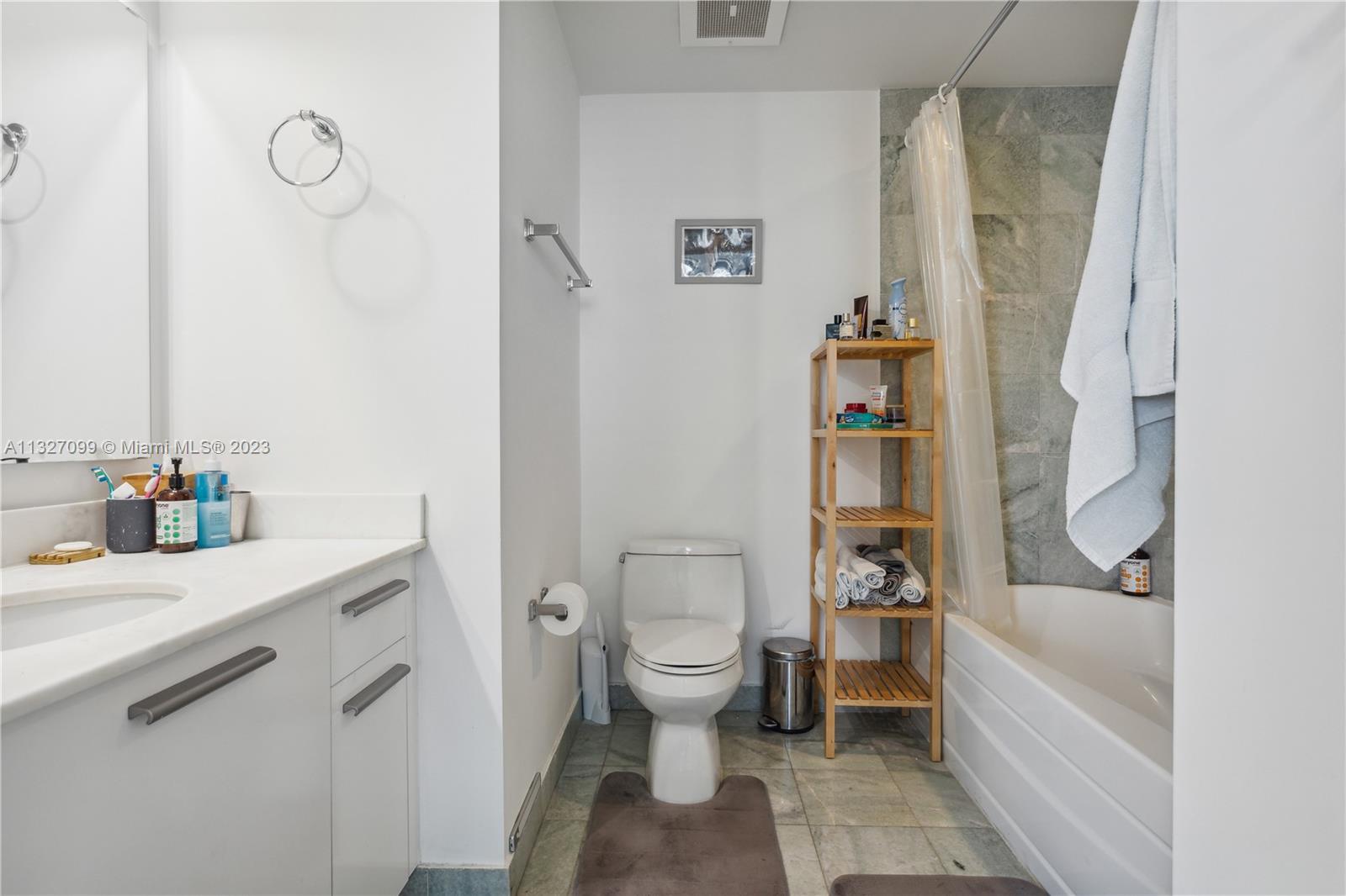 1060 Brickell Ave Unit: 2903