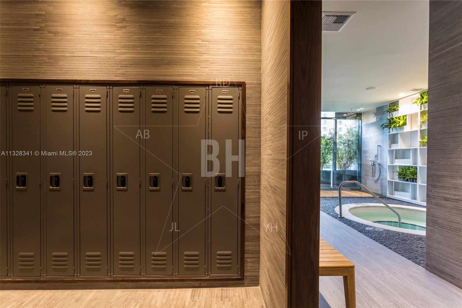 55 SW 9th Street Unit: 3504