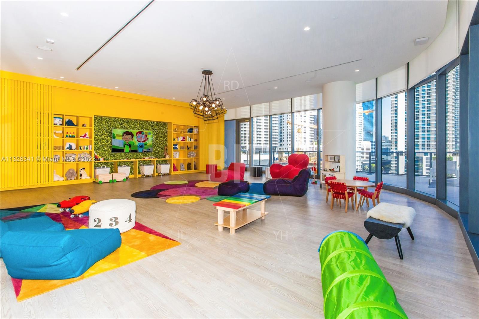 55 SW 9th Street Unit: 3504