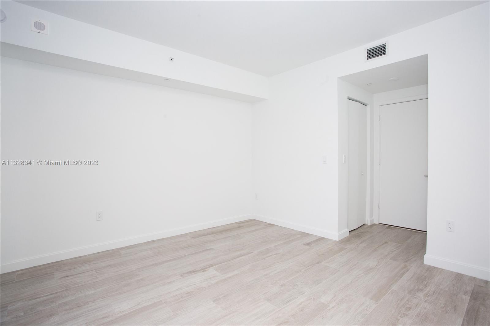 55 SW 9th Street Unit: 3504