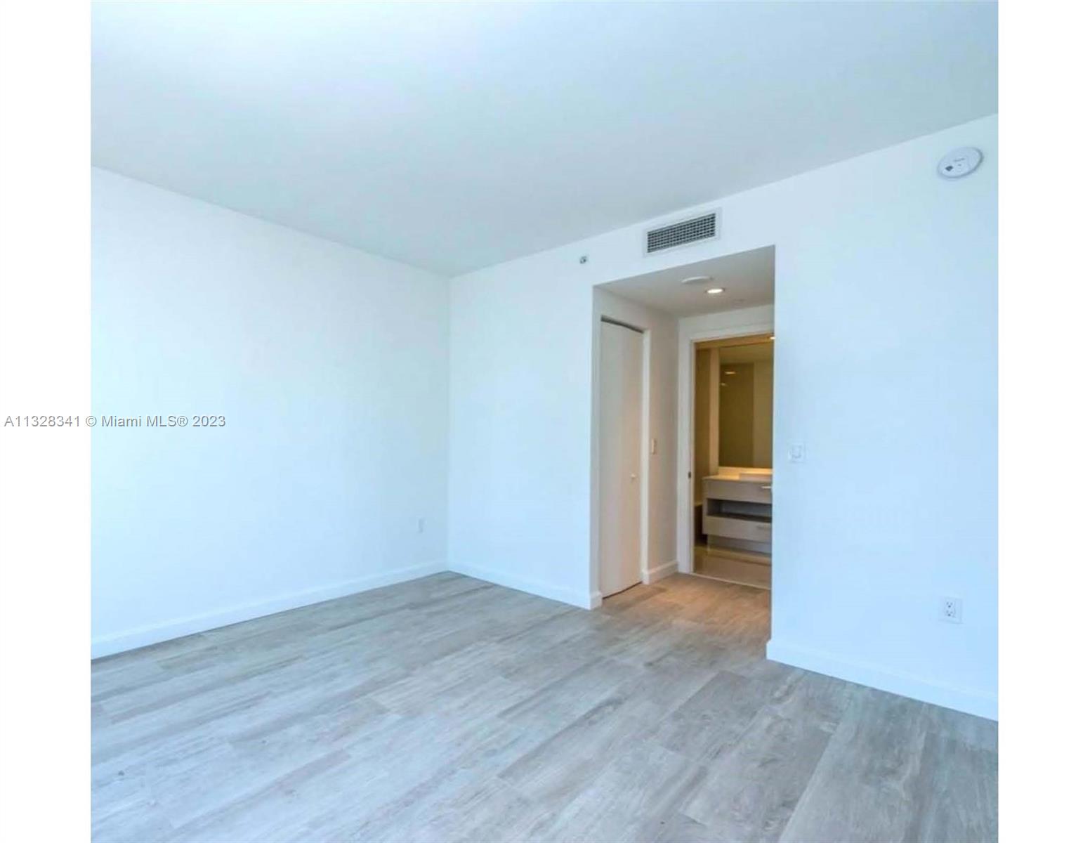 55 SW 9th Street Unit: 3504