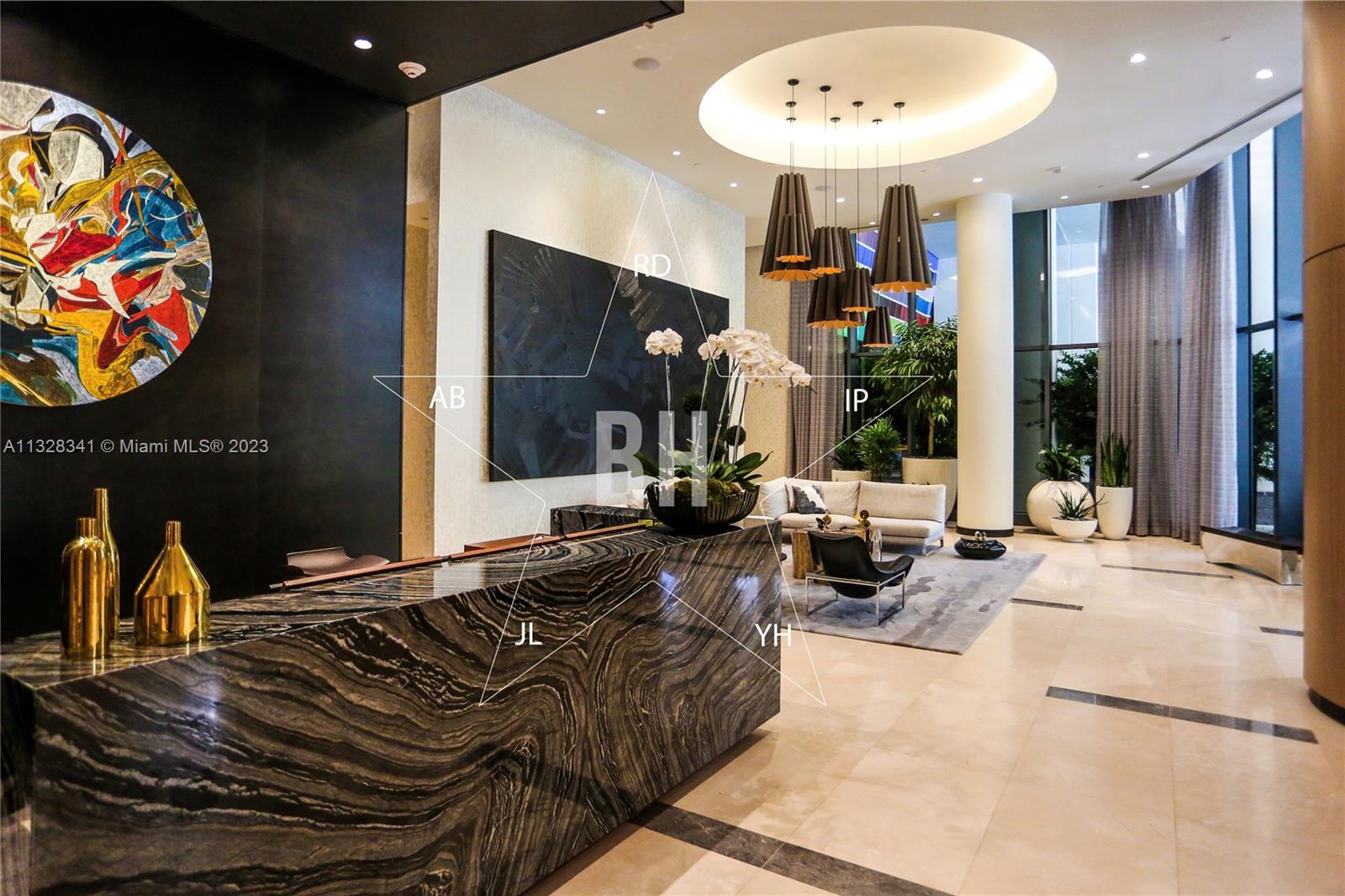 55 SW 9th Street Unit: 3504