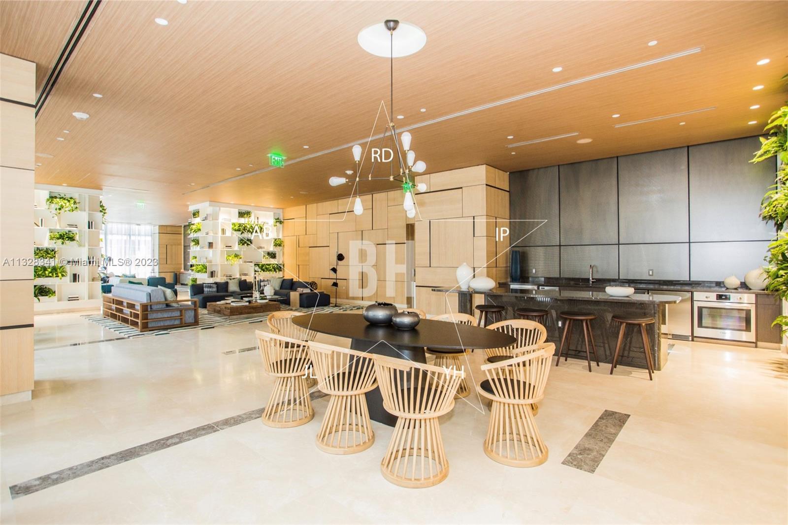 55 SW 9th Street Unit: 3504