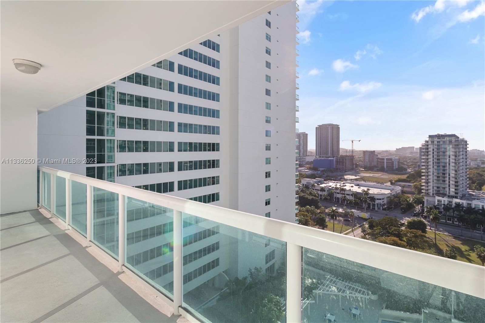 1800 N Bayshore Dr Unit: 2006