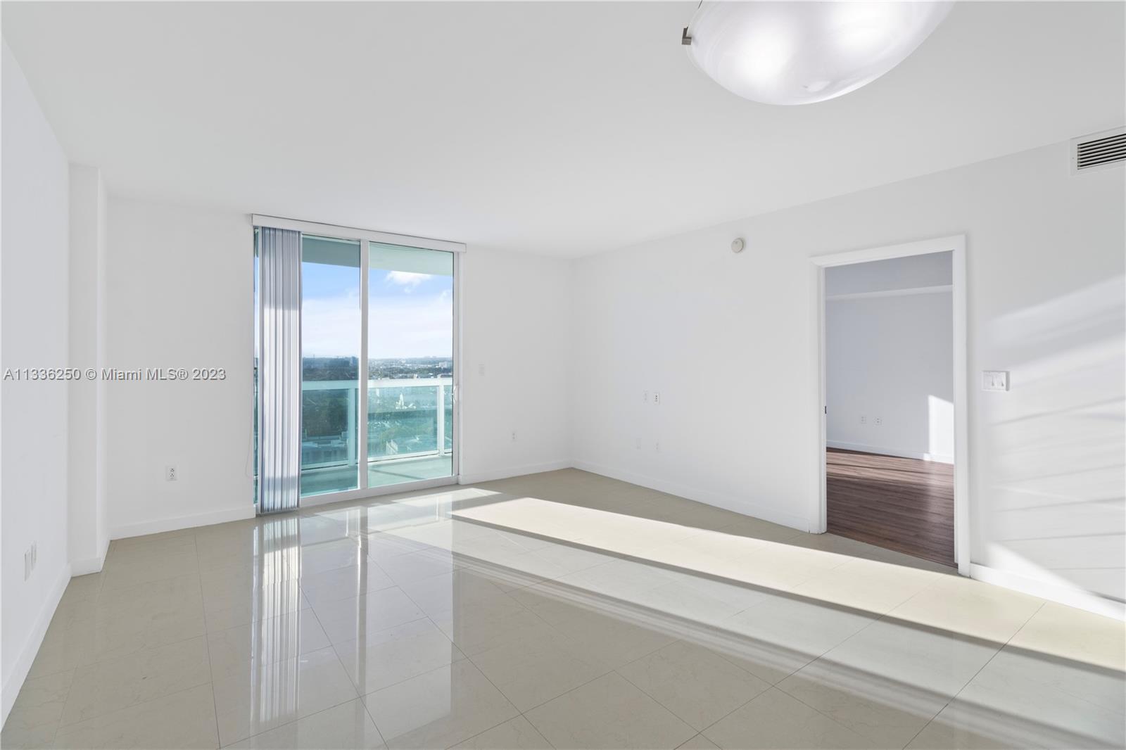 1800 N Bayshore Dr Unit: 2006