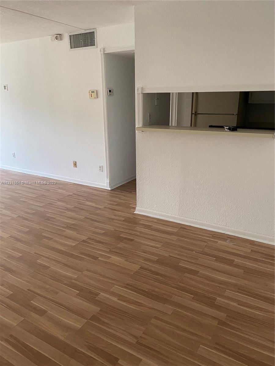 5821 Washington St Unit: 25