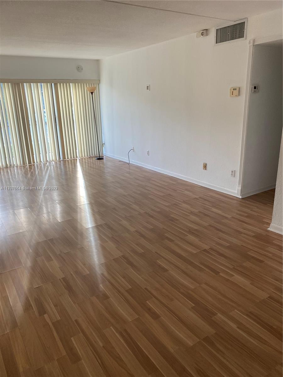 5821 Washington St Unit: 25