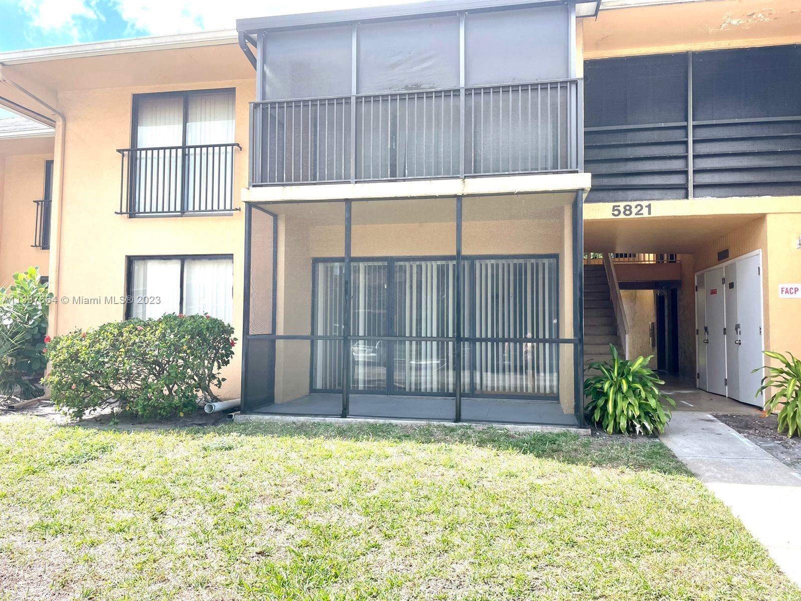 5821 Washington St Unit: 25