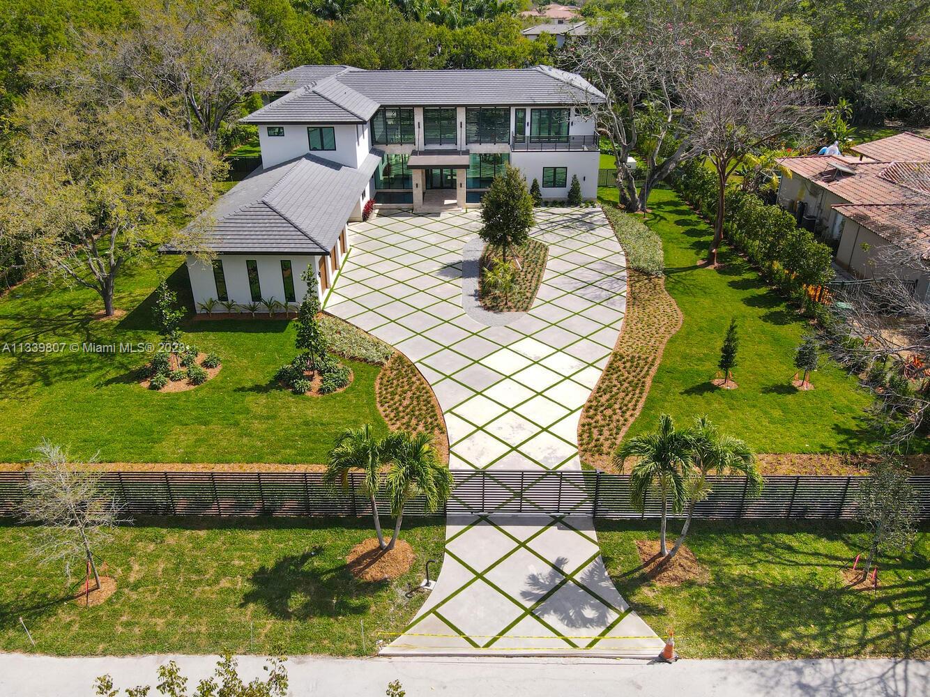 8825 SW 64 Ct