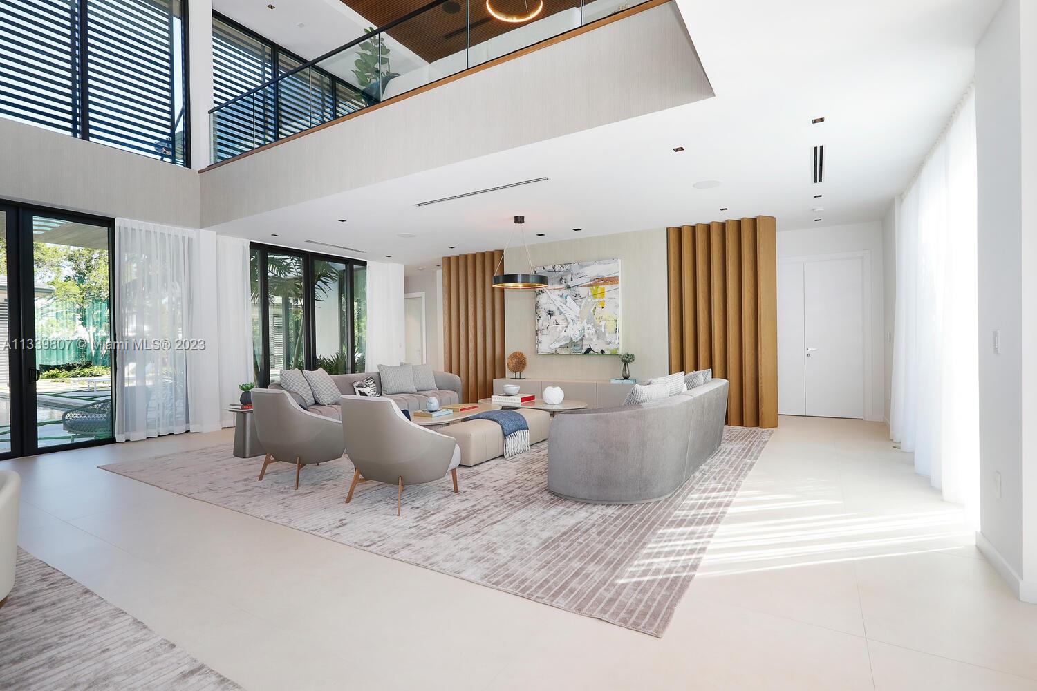 8825 SW 64 Ct
