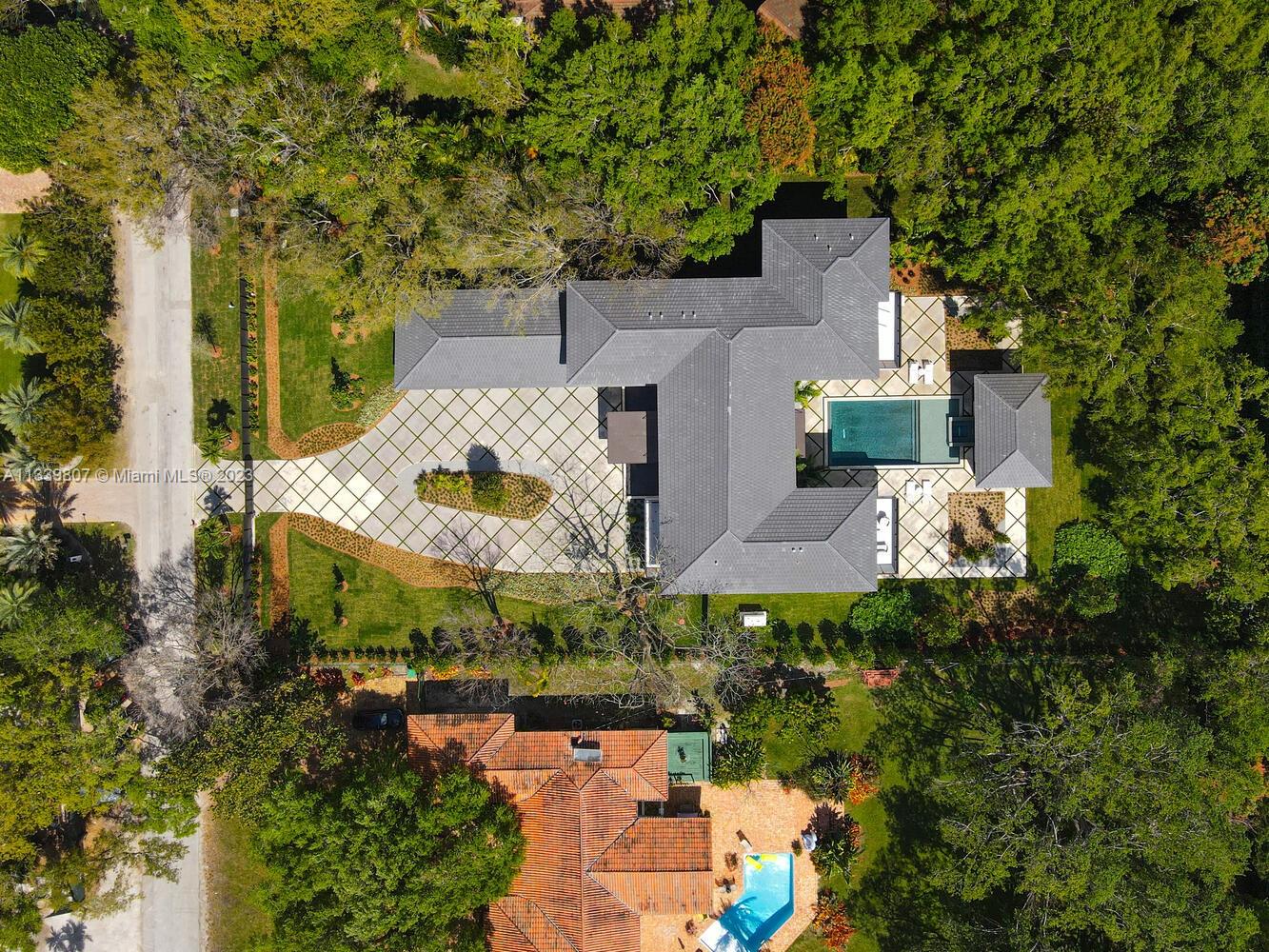 8825 SW 64 Ct