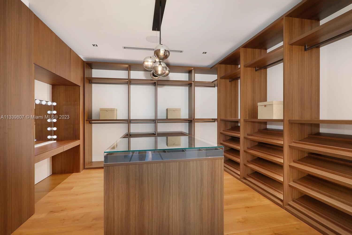 8825 SW 64 Ct
