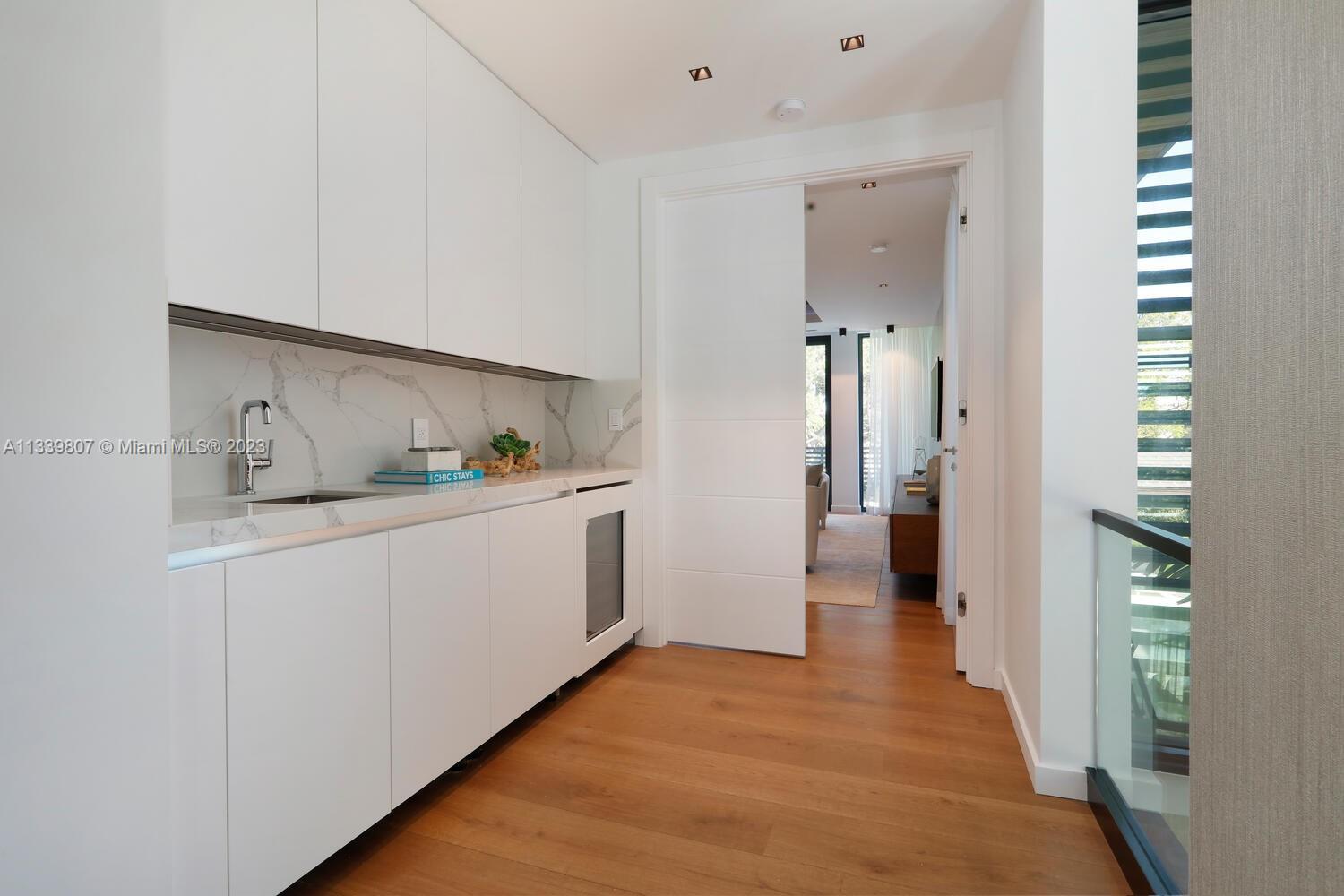 8825 SW 64 Ct