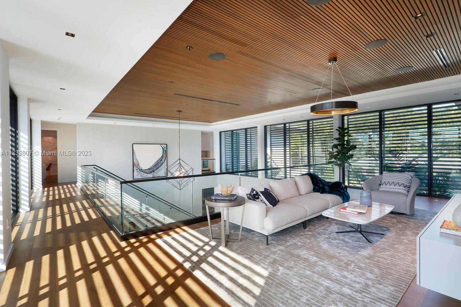 8825 SW 64 Ct