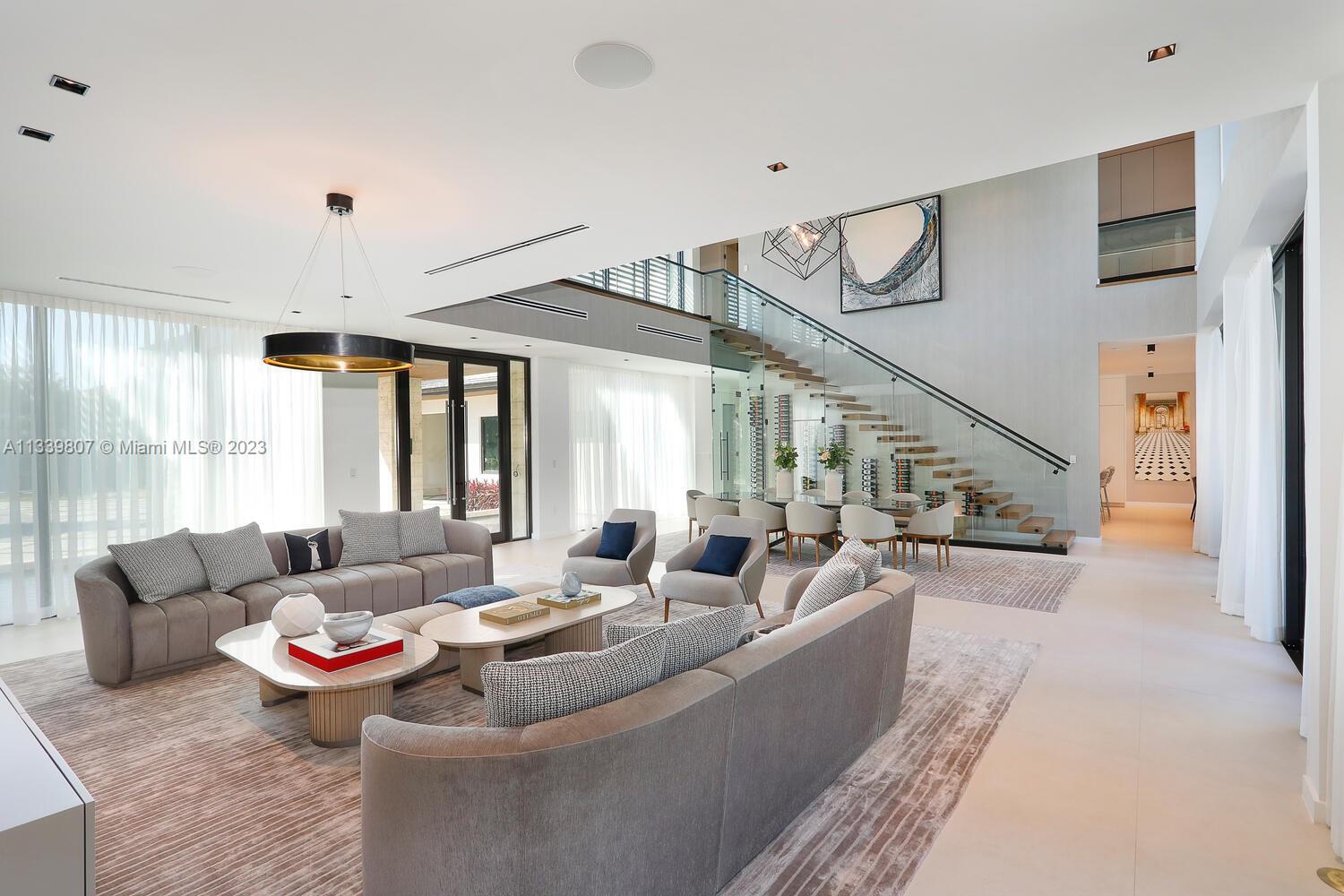 8825 SW 64 Ct