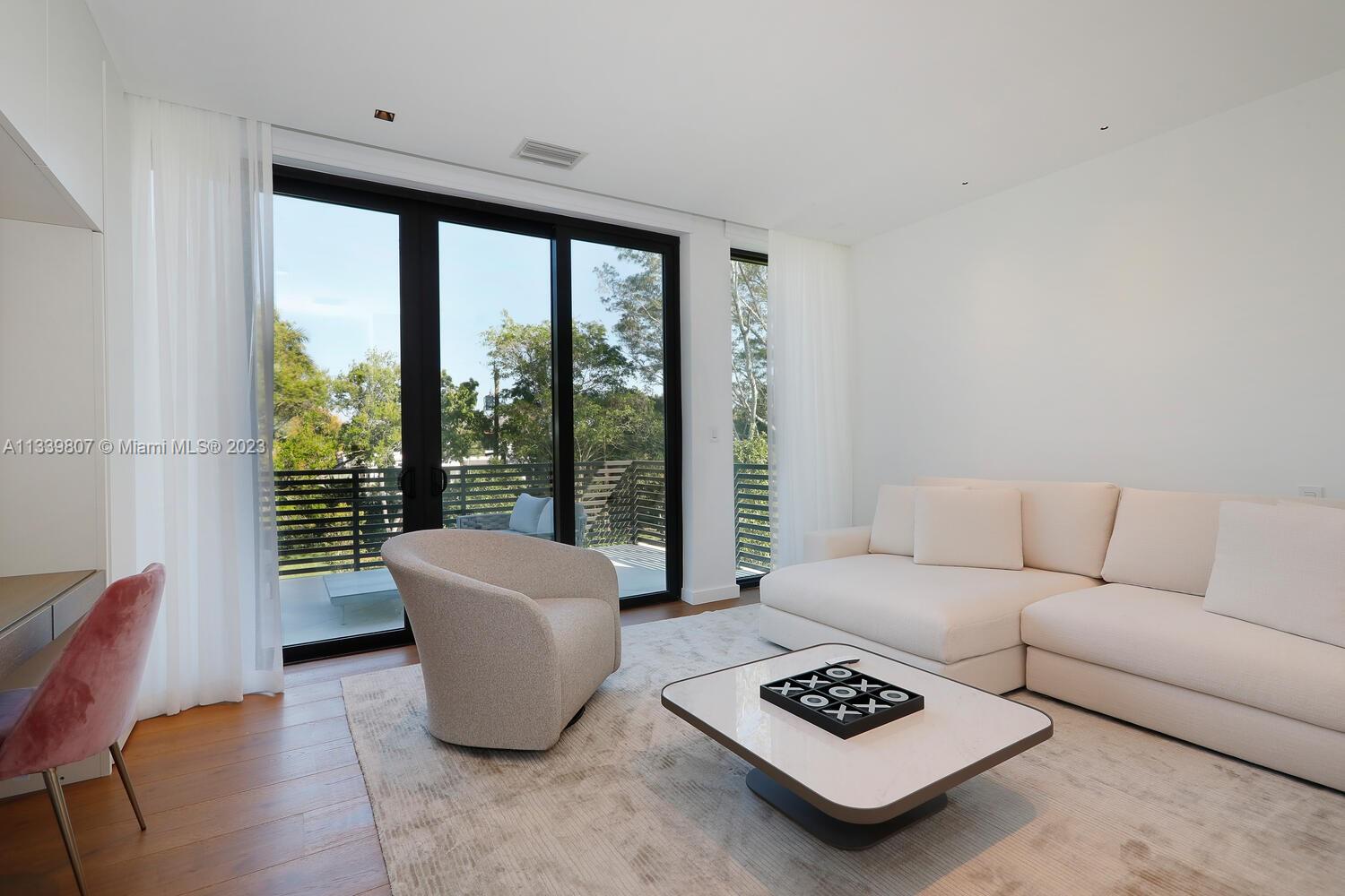 8825 SW 64 Ct