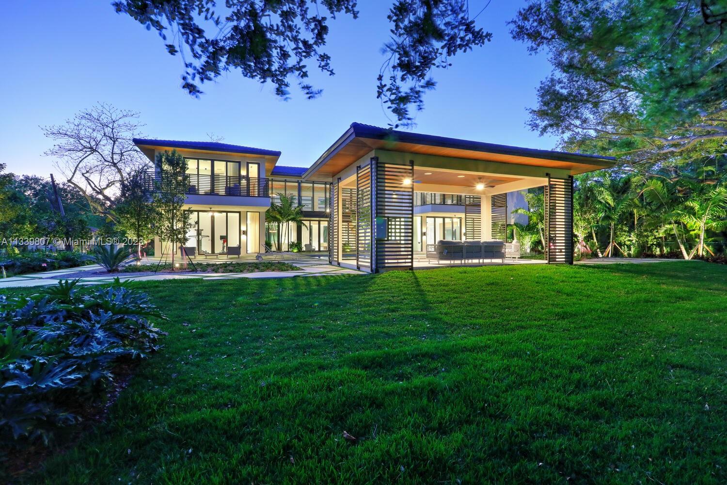 8825 SW 64 Ct