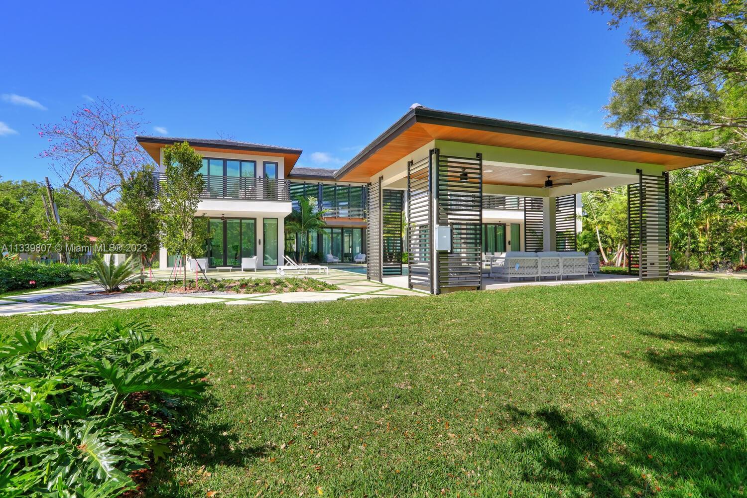 8825 SW 64 Ct