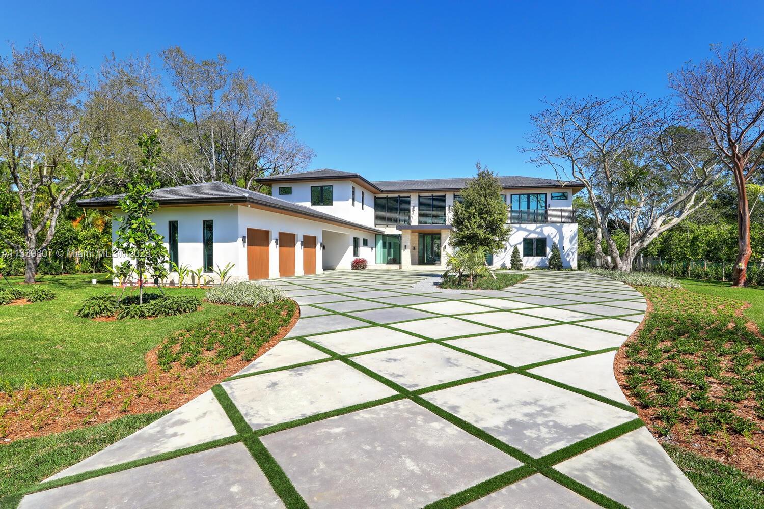 8825 SW 64 Ct