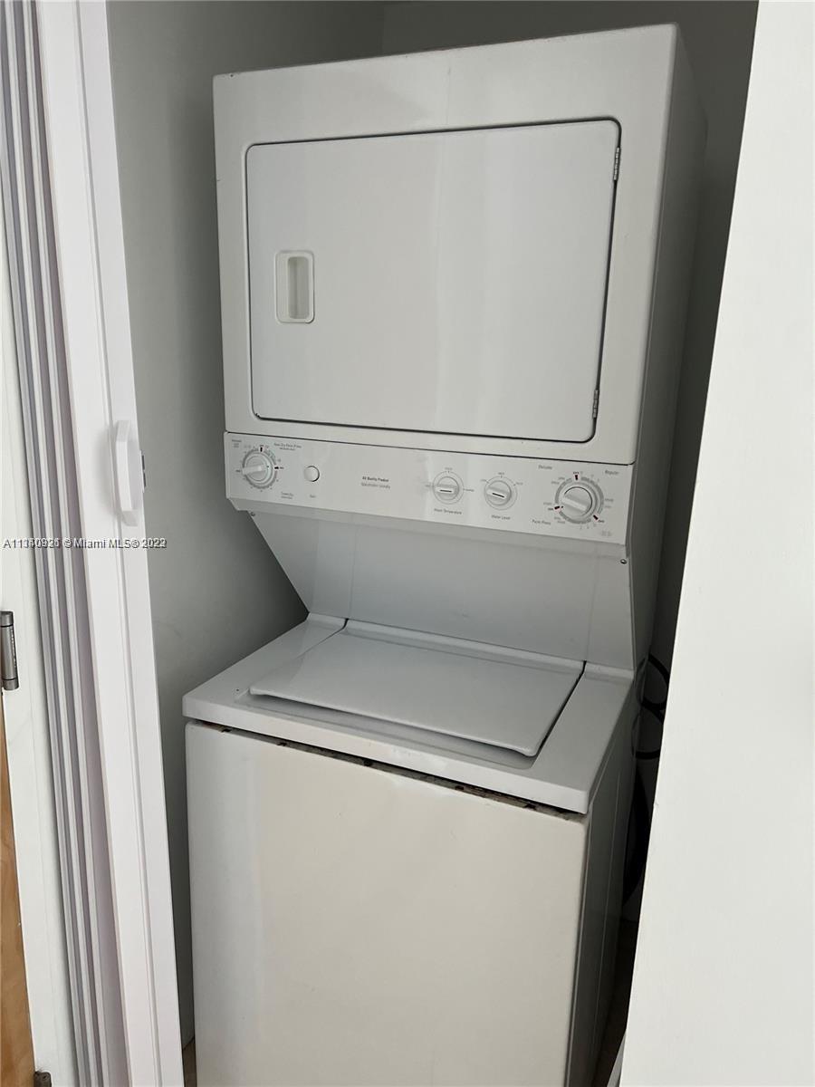 350 S Miami Ave Unit: 2912