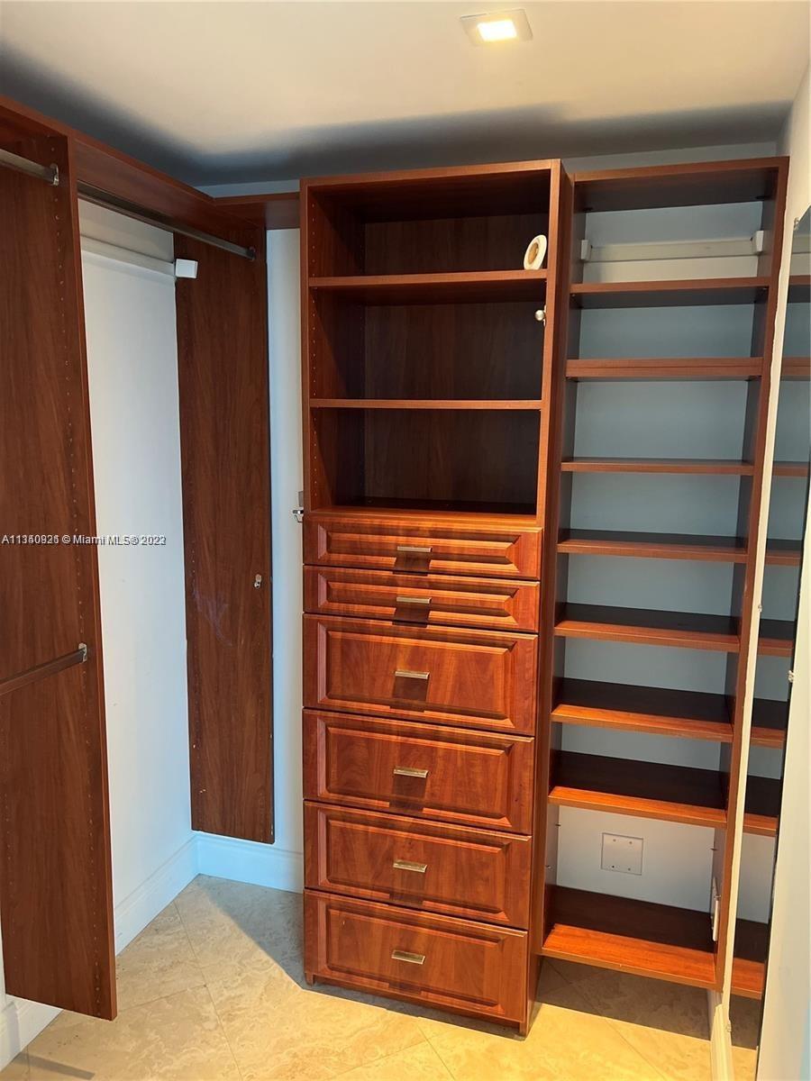 350 S Miami Ave Unit: 2912