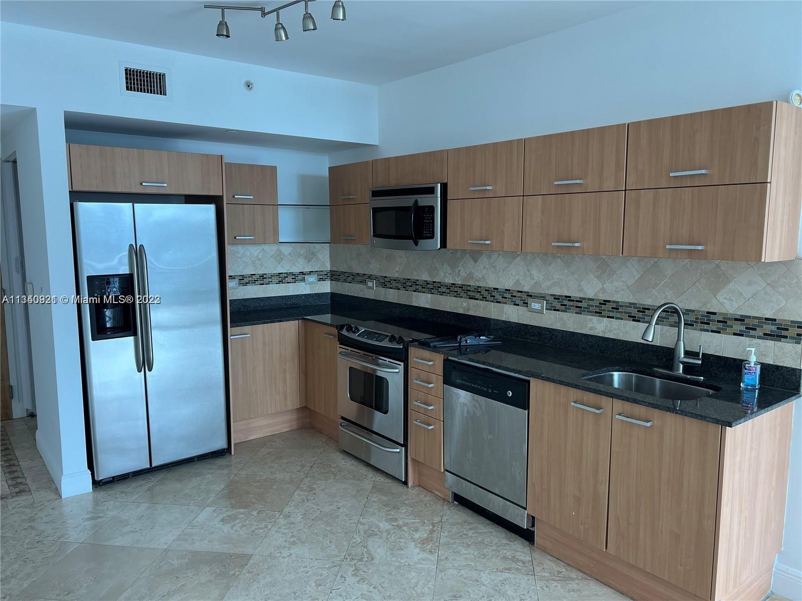 350 S Miami Ave Unit: 2912