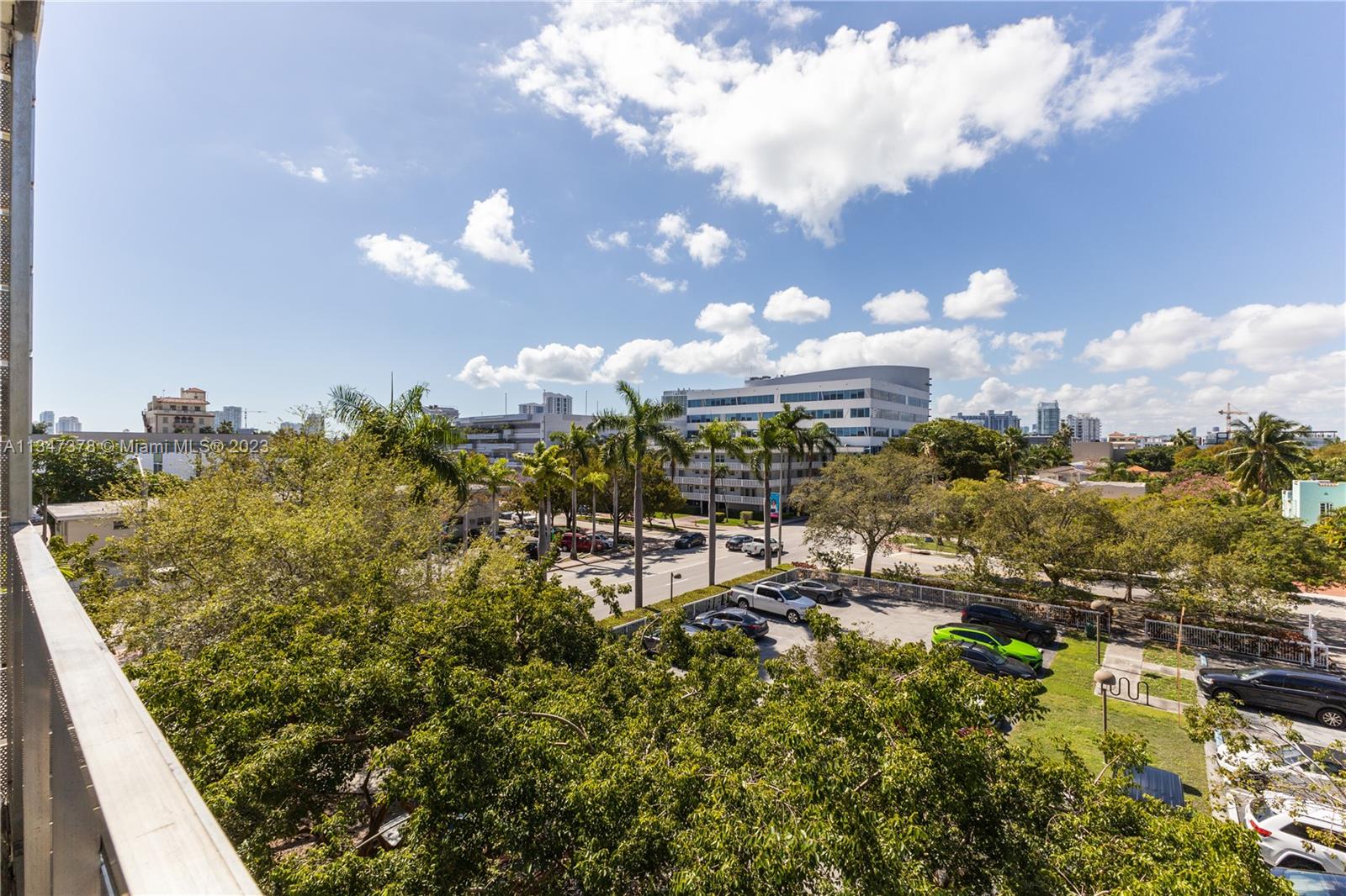 1700 Meridian Ave Unit: 406