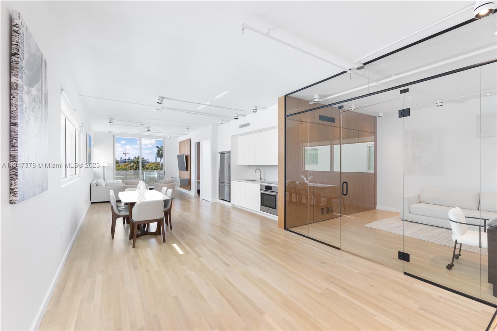 1700 Meridian Ave Unit: 406