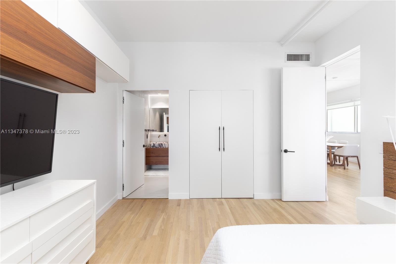 1700 Meridian Ave Unit: 406