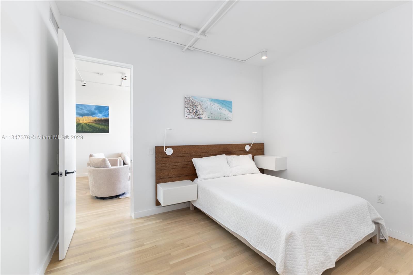 1700 Meridian Ave Unit: 406