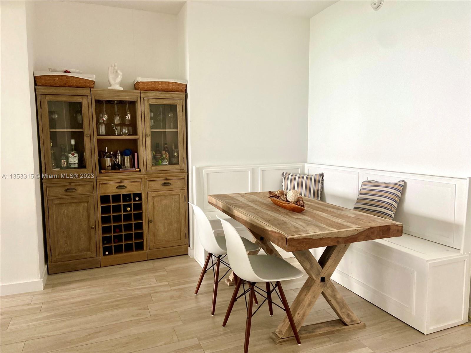 460 NE 28th St Unit: 3405