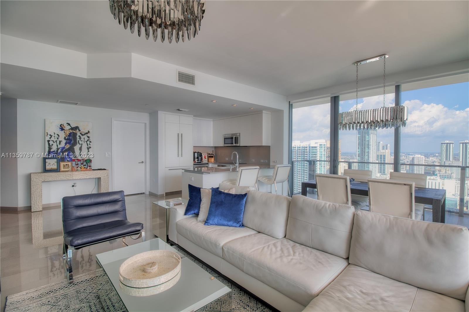 68 SE 6th St Unit: 3311