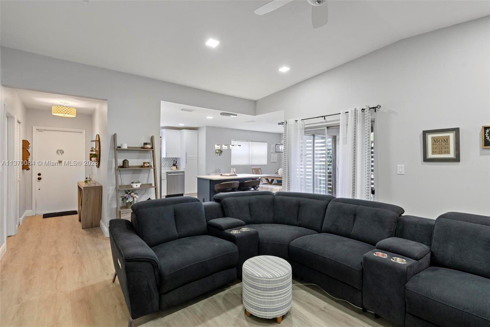 8676 Bridle Path Ct Unit: 108B